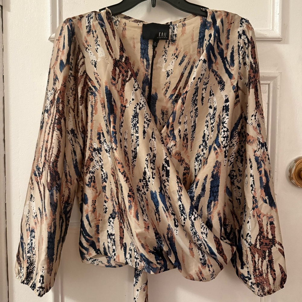 Kaii Tan Multicolor Women Wrap Blouse with V-Neck & Tie Back Long Sleeves Size M